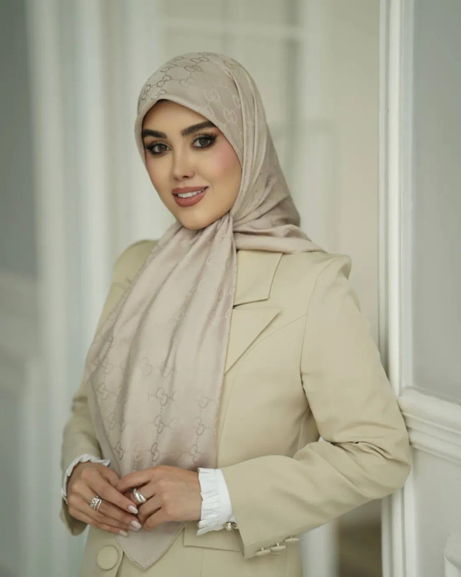 روسری ابریشم قواره ۱۲۰ طرح گوچی وارداتی