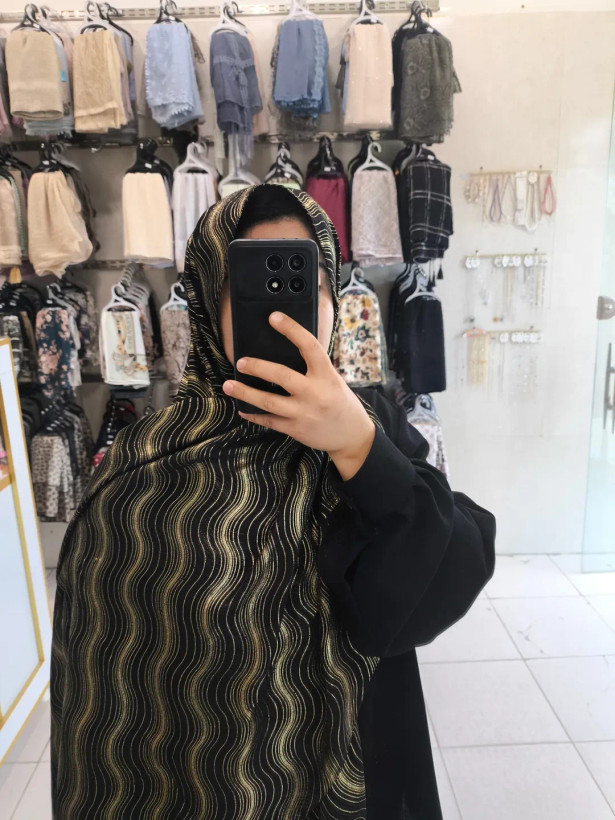 شال حریر شاین طرح موج طلا کوب وارداتی چهار گوش مروارید دار