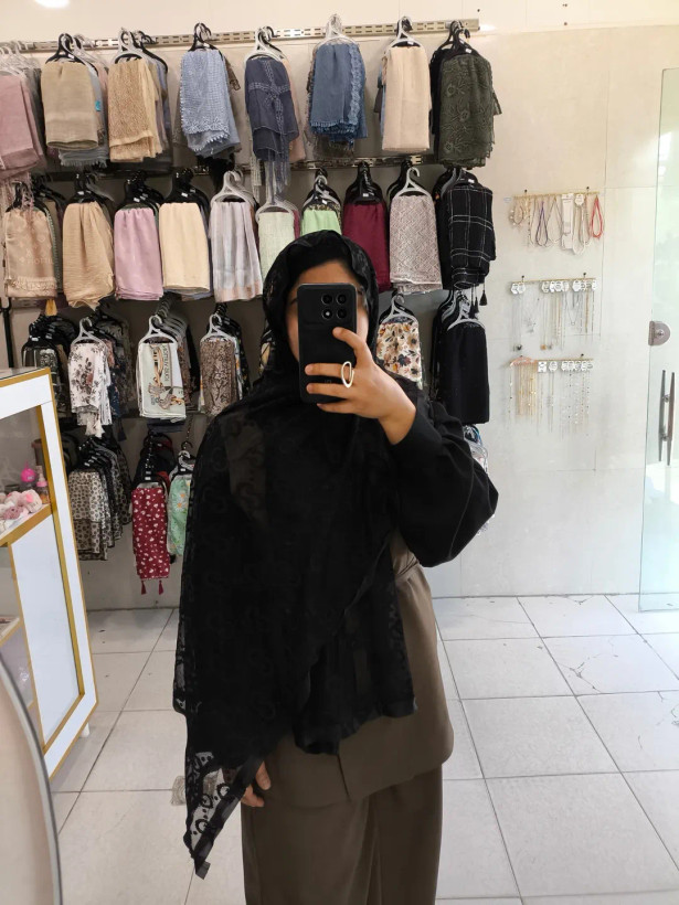 شال تور مجلسی طرح گوچی دور ساتن دوزی