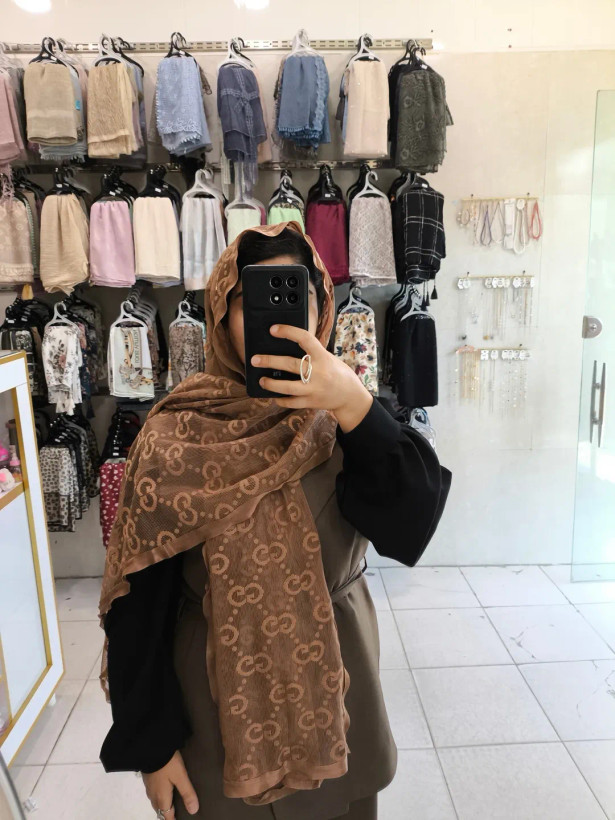 شال تور مجلسی طرح گوچی دور ساتن دوزی