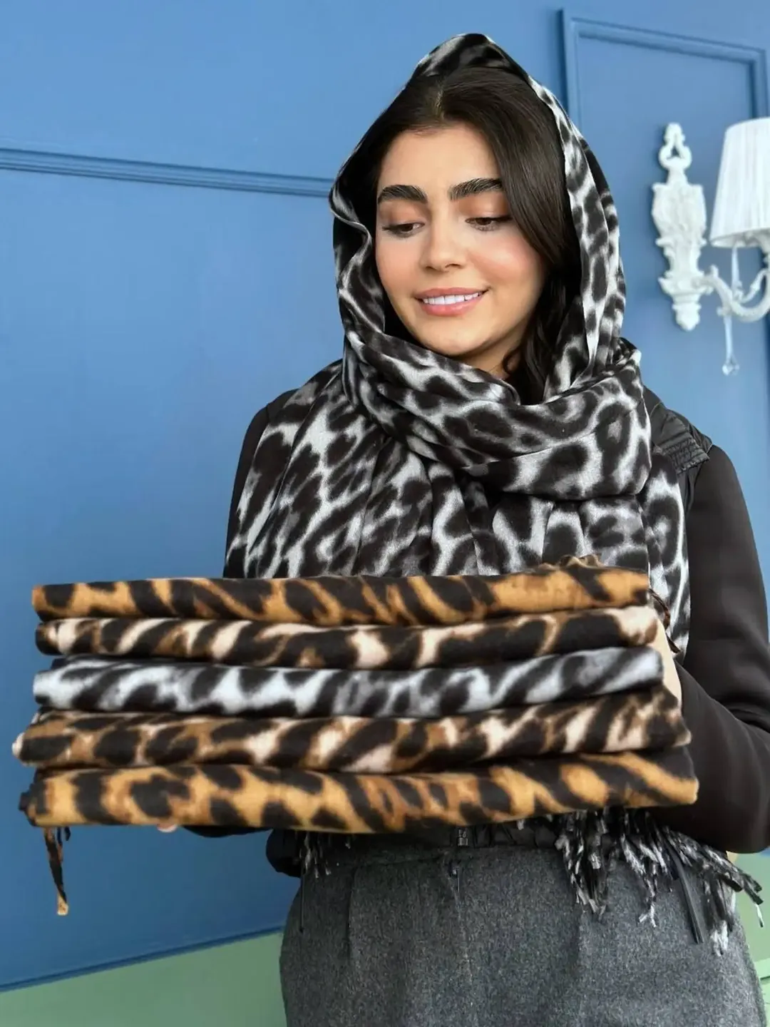 شال موهر پلنگی ریشه دار وارداتی زنانه